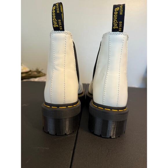 Dr. Martens Unisex 2976 Chelsea Boot White Platform Sole Size 6/7 - Picture 2 of 10
